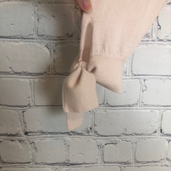 Ann Mashburn Pale Pink 100% Cashmere Sweater Size L V Neck Tie Sleeve - Picture 3 of 8